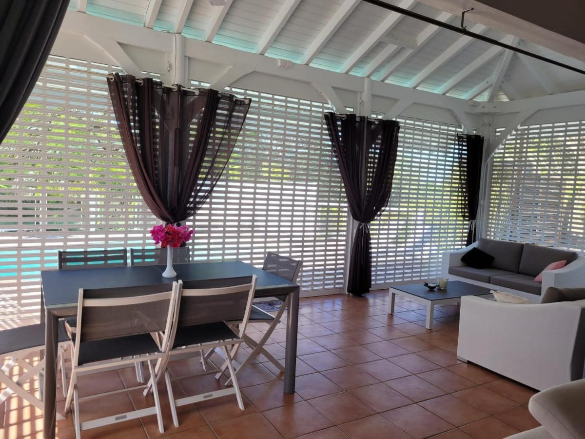 סן-פרנסואה Villa Ste Marthe Avec Piscine, Grande Terrasse, Jardin Intime Et Citerne D'Eau מראה חיצוני תמונה
