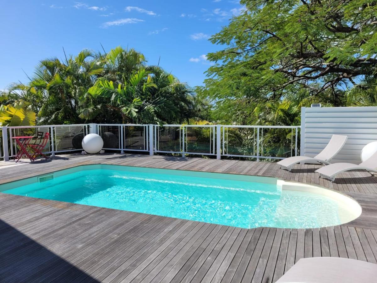 סן-פרנסואה Villa Ste Marthe Avec Piscine, Grande Terrasse, Jardin Intime Et Citerne D'Eau מראה חיצוני תמונה