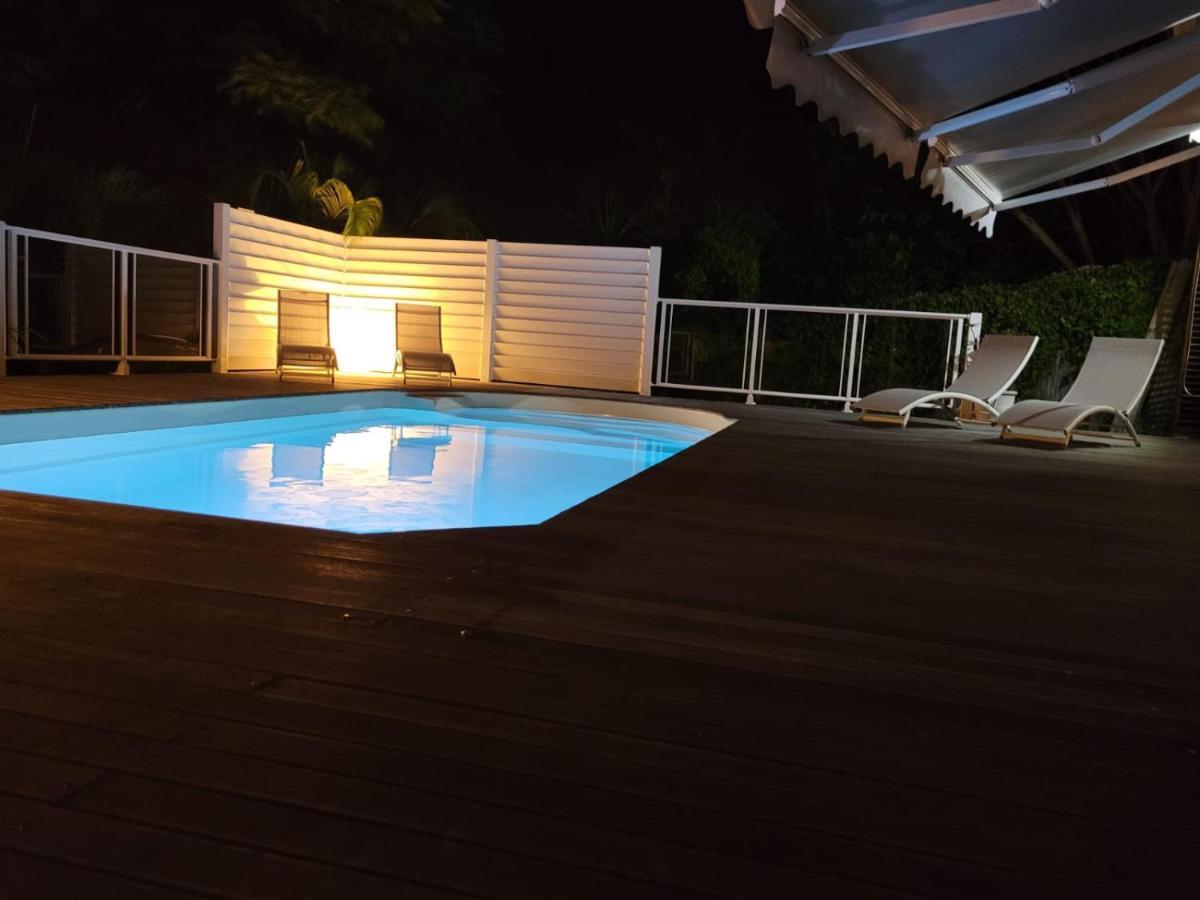 סן-פרנסואה Villa Ste Marthe Avec Piscine, Grande Terrasse, Jardin Intime Et Citerne D'Eau מראה חיצוני תמונה