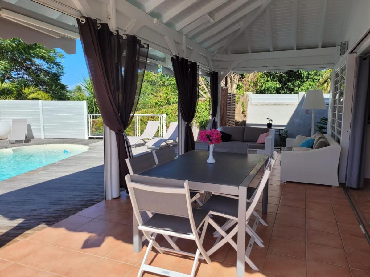 סן-פרנסואה Villa Ste Marthe Avec Piscine, Grande Terrasse, Jardin Intime Et Citerne D'Eau מראה חיצוני תמונה